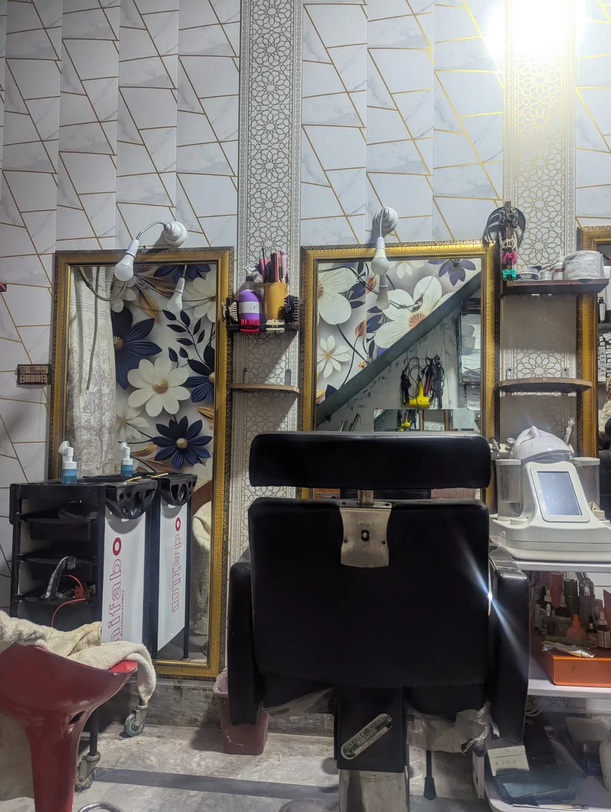 Muzammil bride's saloon